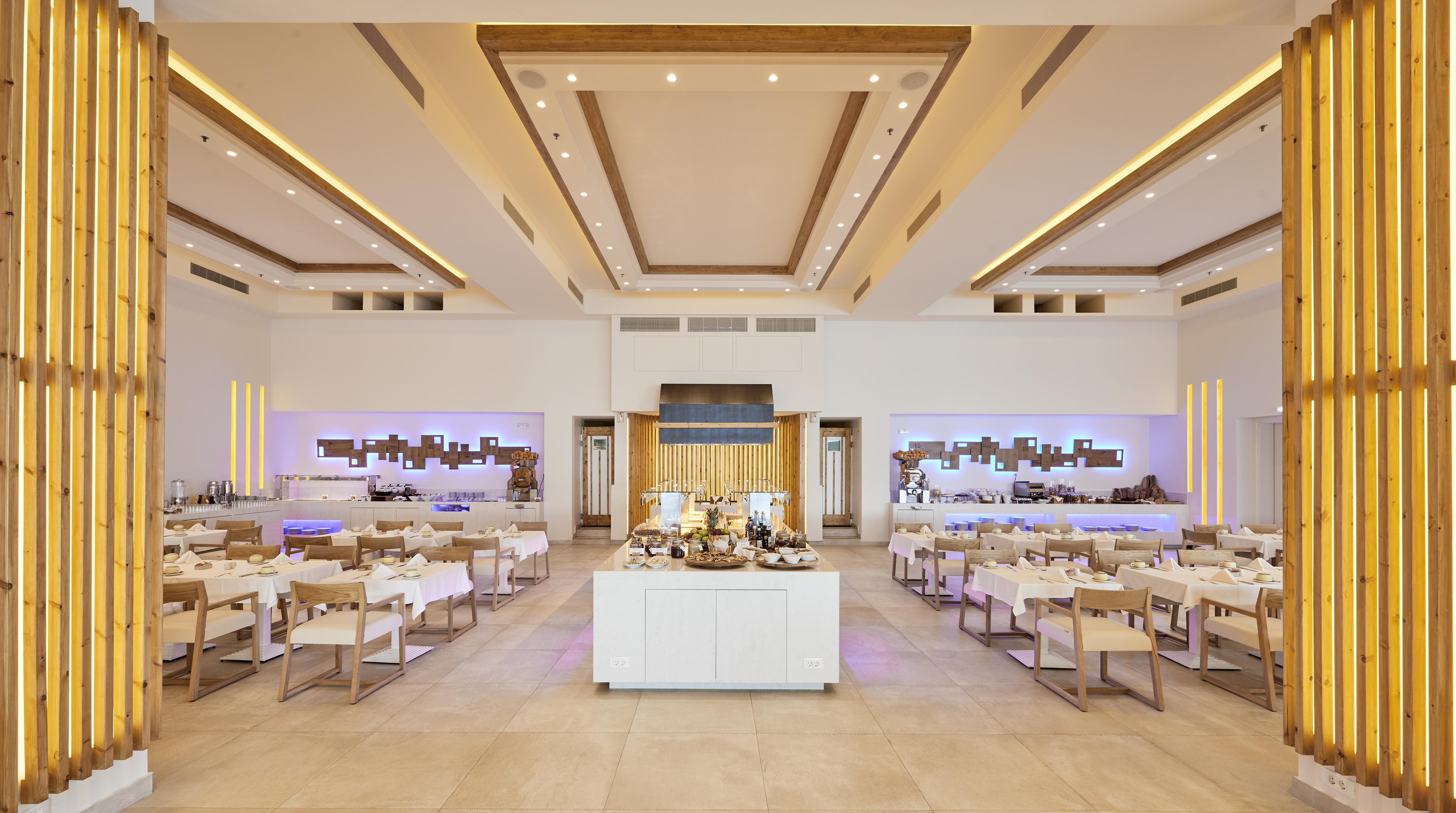 セント ジョン ホテル ヴィラズ ＆ スパ Agios Ioannis Diakoftis エクステリア 写真 The buffet at the resort