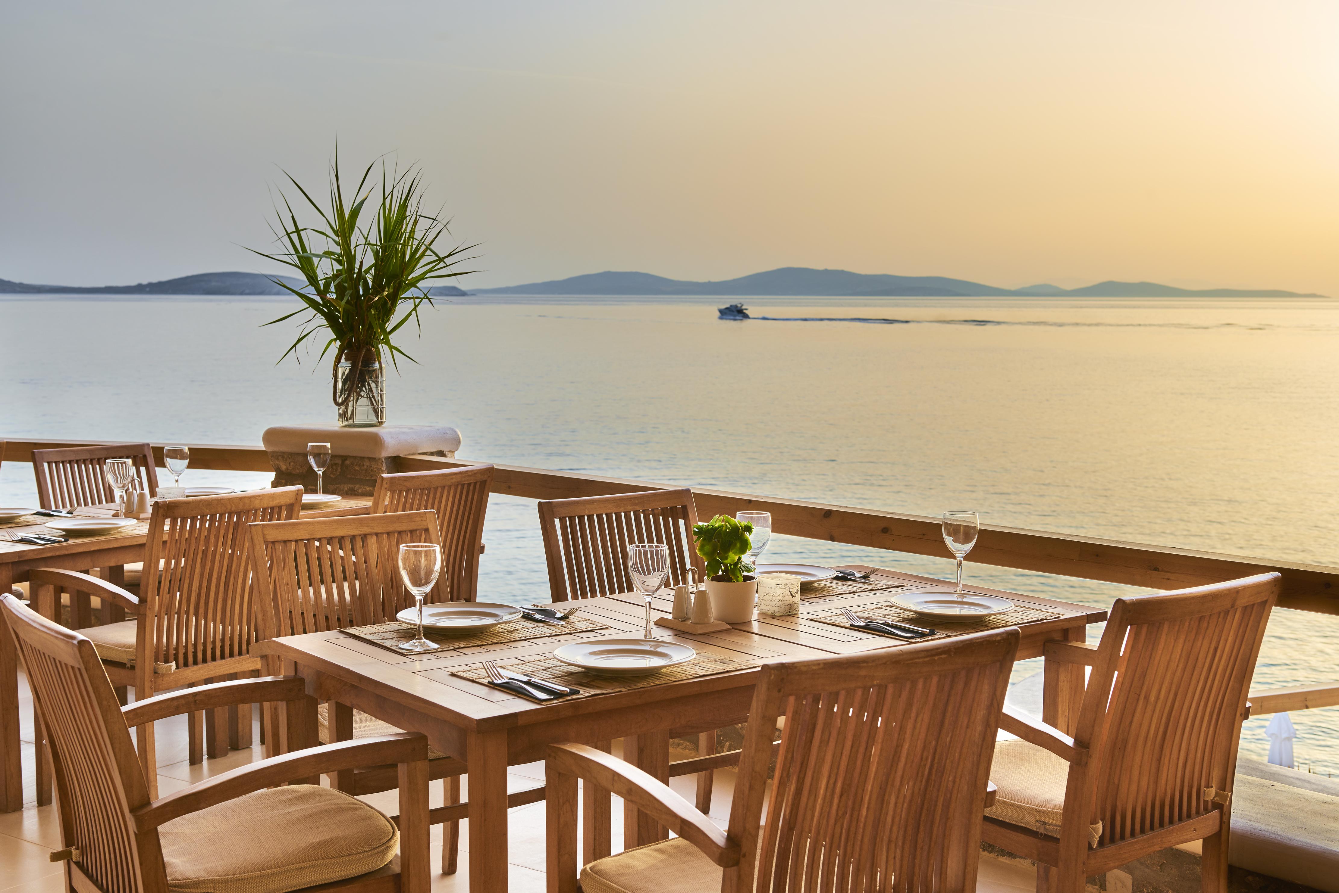 セント ジョン ホテル ヴィラズ ＆ スパ Agios Ioannis Diakoftis エクステリア 写真 Sunset at the restaurant