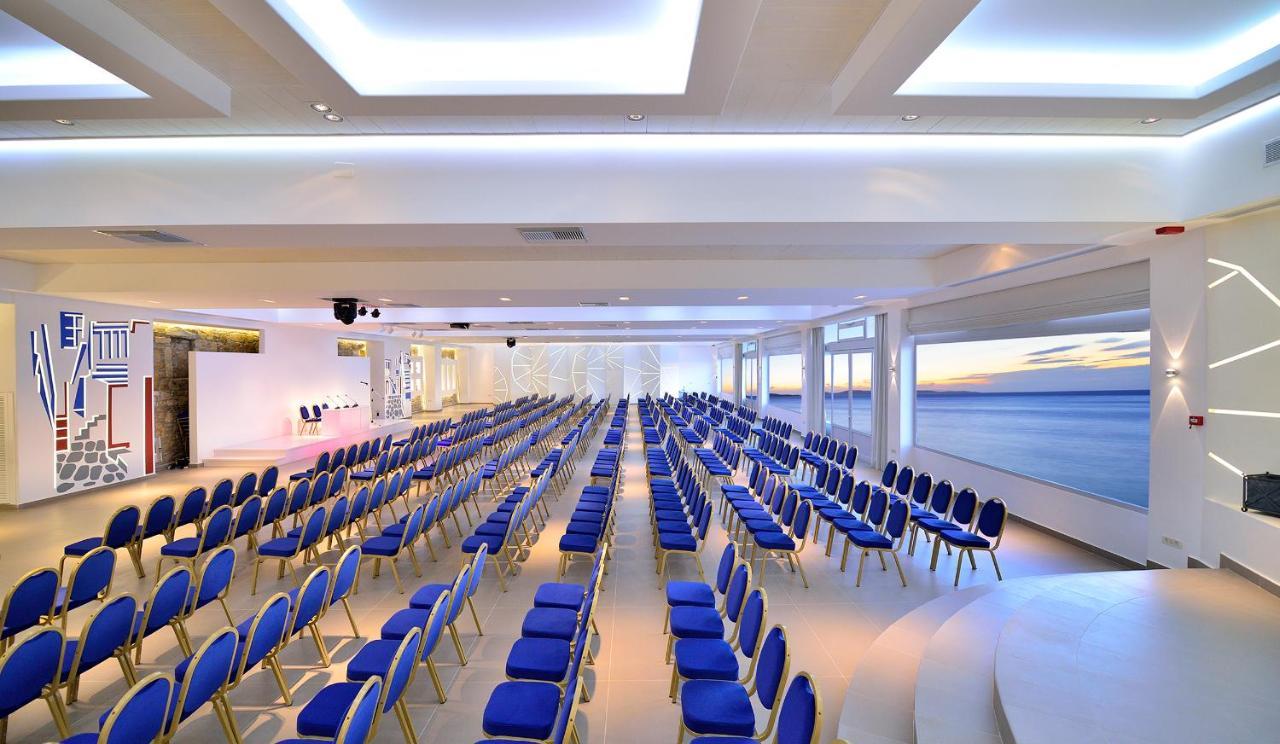 セント ジョン ホテル ヴィラズ ＆ スパ Agios Ioannis Diakoftis エクステリア 写真 The main conference hall