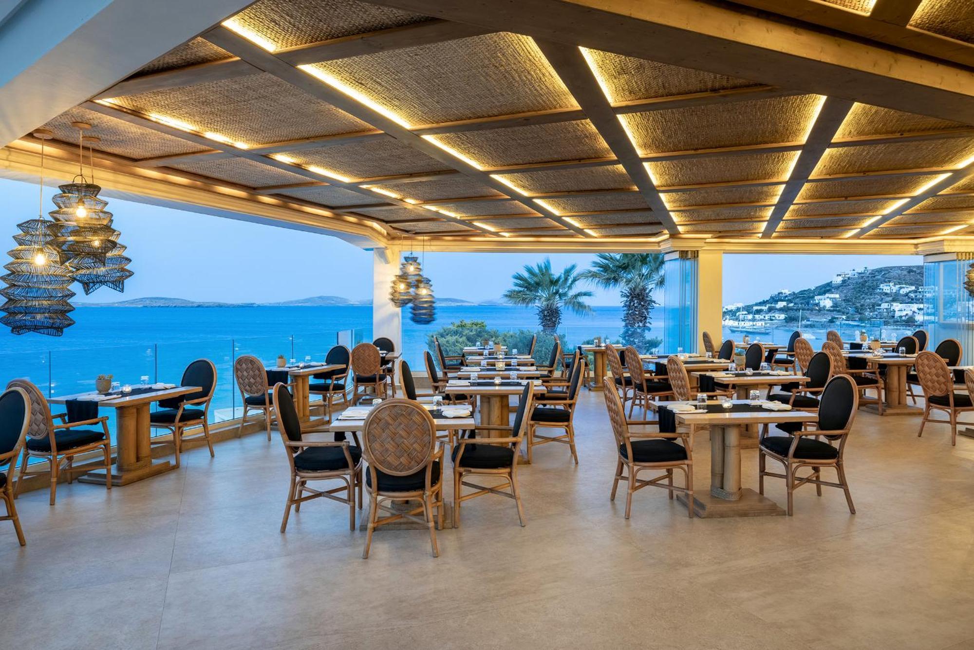 セント ジョン ホテル ヴィラズ ＆ スパ Agios Ioannis Diakoftis エクステリア 写真 The restaurant at the Mykonos Grand Resort